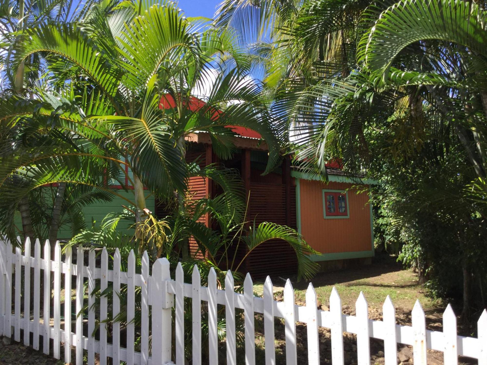 Italian Guesthouse Gros Islet Exterior photo